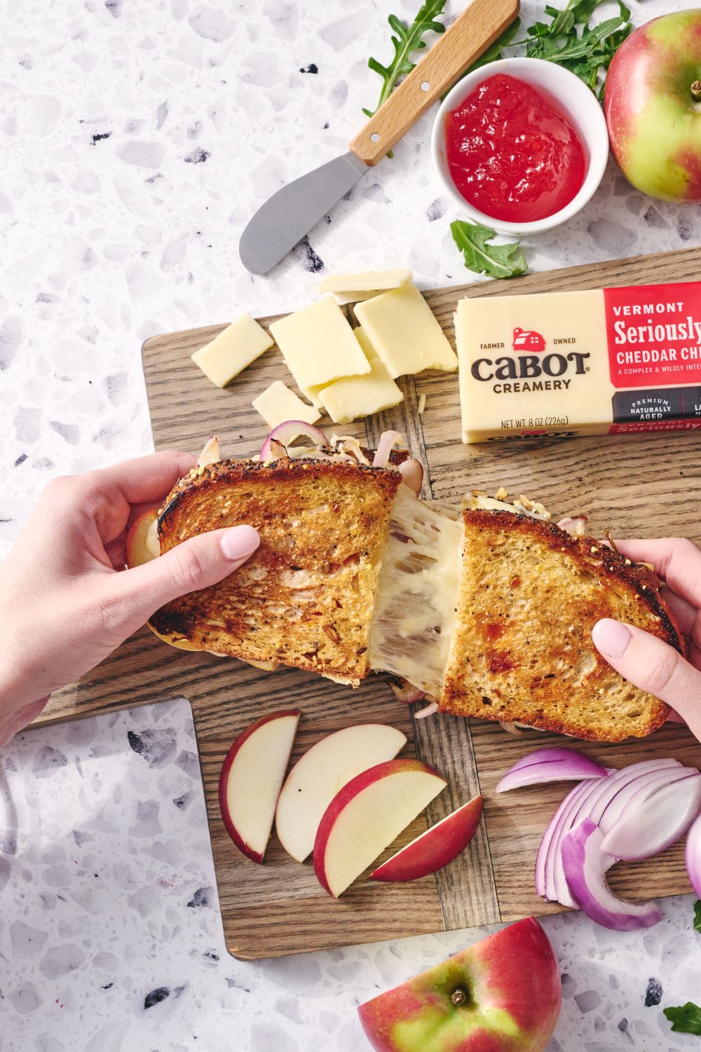 Grilled Cheese with Apple, Onion, and Pepper Jelly – Cabot Creamery