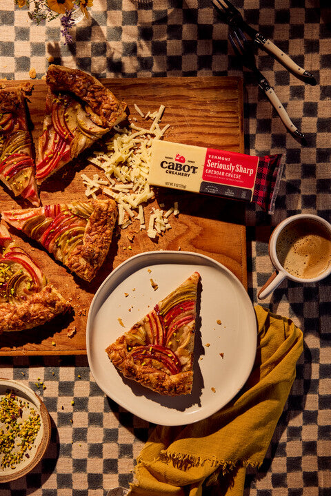 Cheddar & Apple Galette – Cabot Creamery
