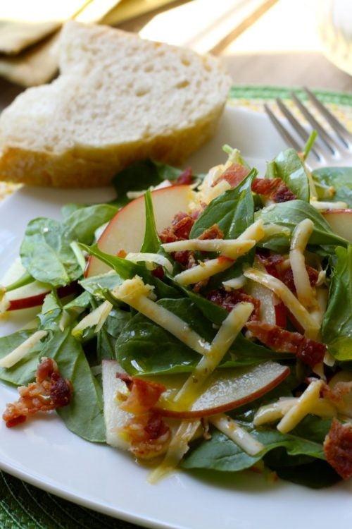 Spicy Arugula, Cheddar & Apple Salad