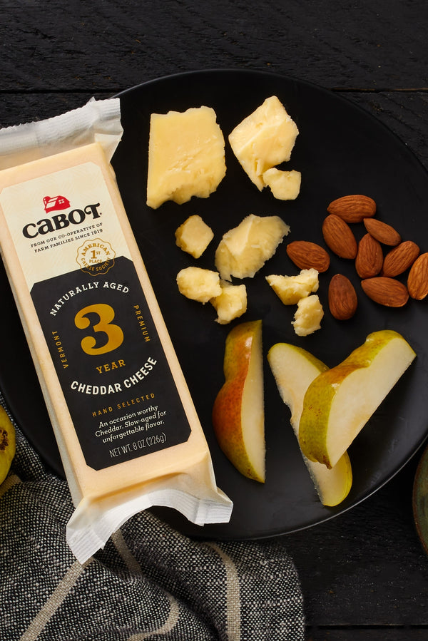 3 Year Cheddar, Pear & Almond Appetizer