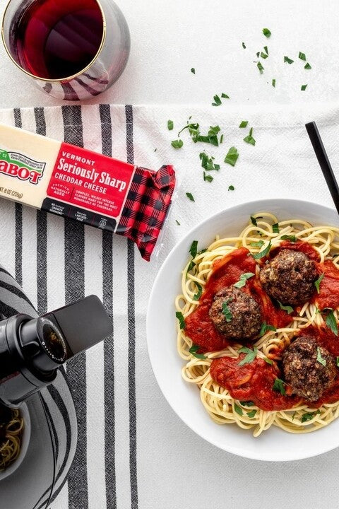 Air Fryer Cheddar Meatballs