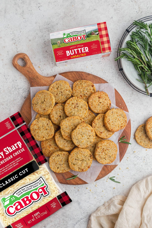 Cheddar Bacon Rosemary Crackers