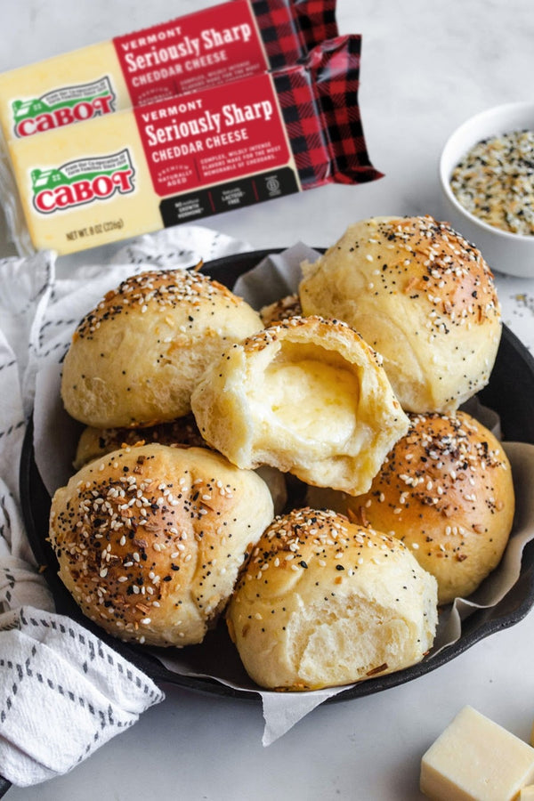 Cheddar Stuffed Everything Bagel Dinner Rolls