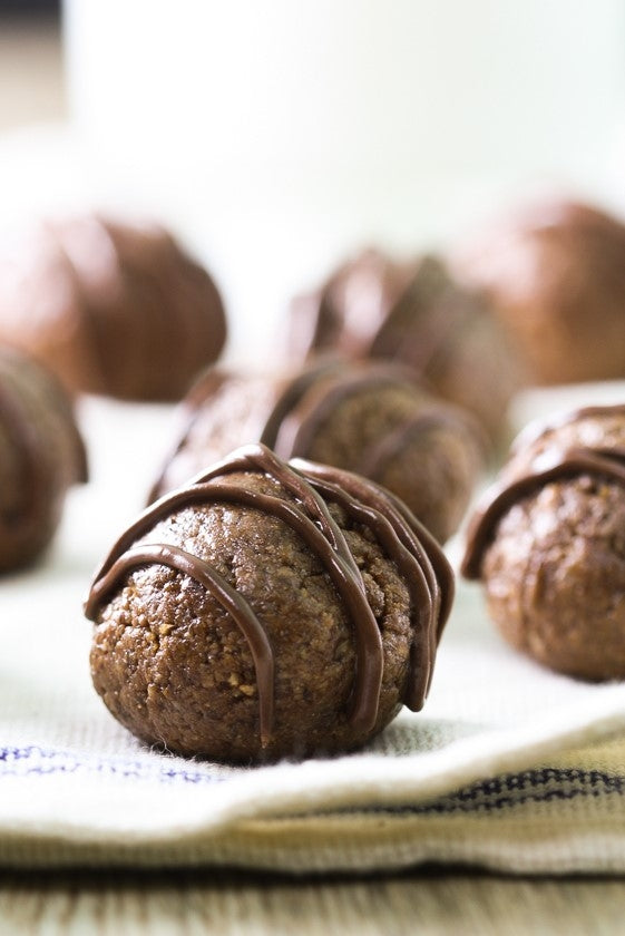 Chocolate Chia Protein Balls