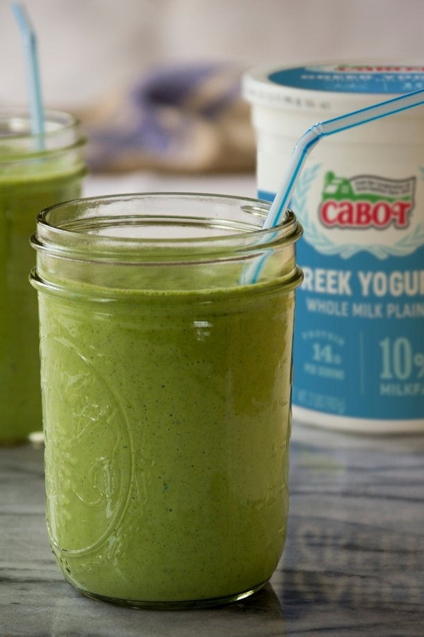 Green Mountain Smoothie with Kale and Greek Yogurt