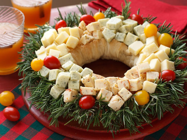 Holiday Cheddar Wreath