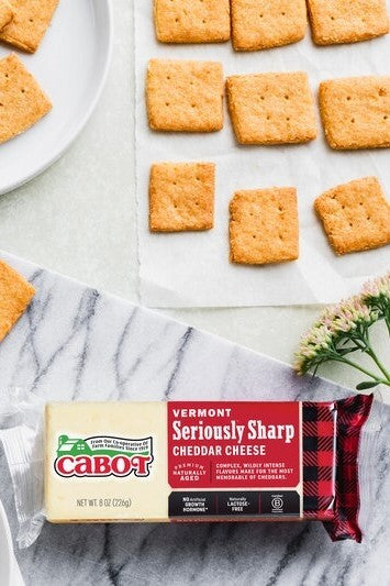 Keto-Friendly Cheddar Crackers