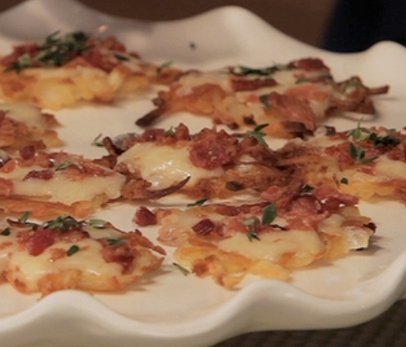 Potato Crisps with Horseradish Cheddar & Bacon