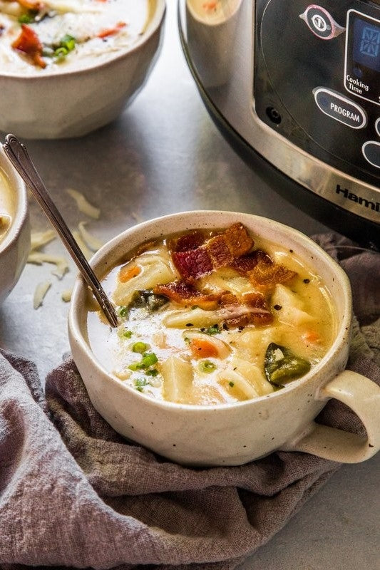 Slow Cooker Spicy Potato Soup