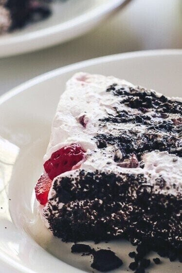 Strawberry Yogurt Icebox Cake
