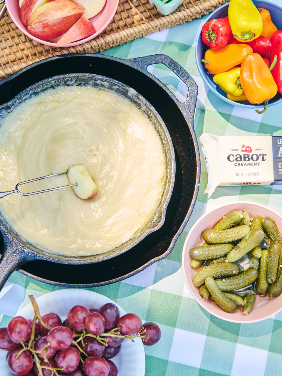 Beer & Cheddar Fondue