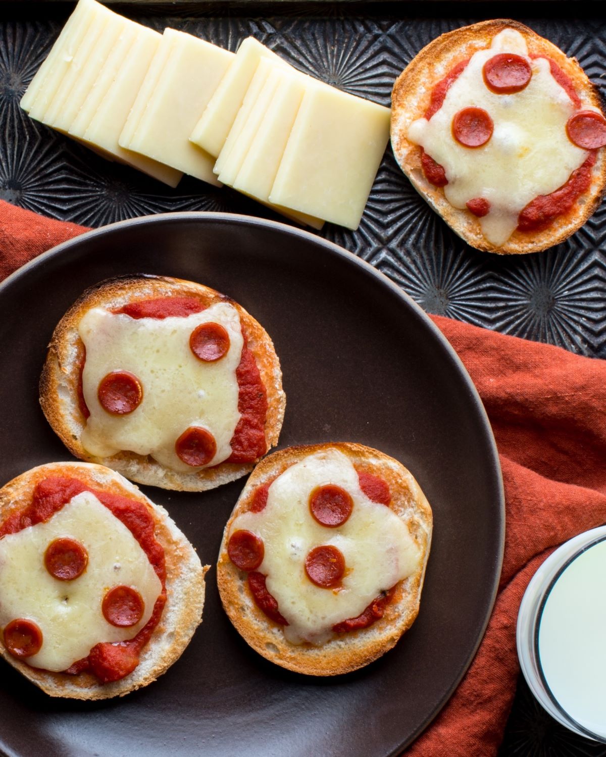 Mini Bagel Pizza Snacks