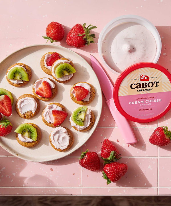 Strawberry Cream Cheese Bites