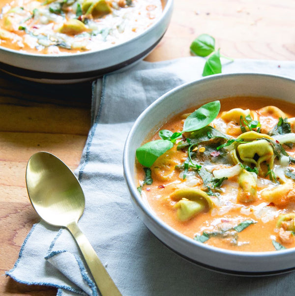 Instant Pot Creamy Tomato Tortellini Soup