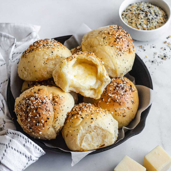 Cheddar Stuffed Everything Bagel Dinner Rolls