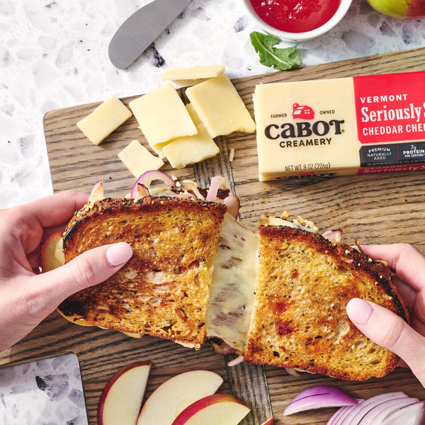 Grilled Cheese with Apple, Onion, and Pepper Jelly