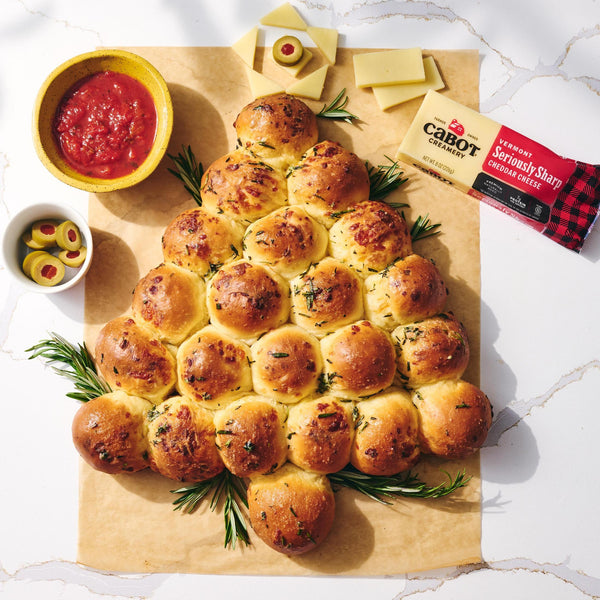 Cheesy Pull Apart Holiday Tree Rolls