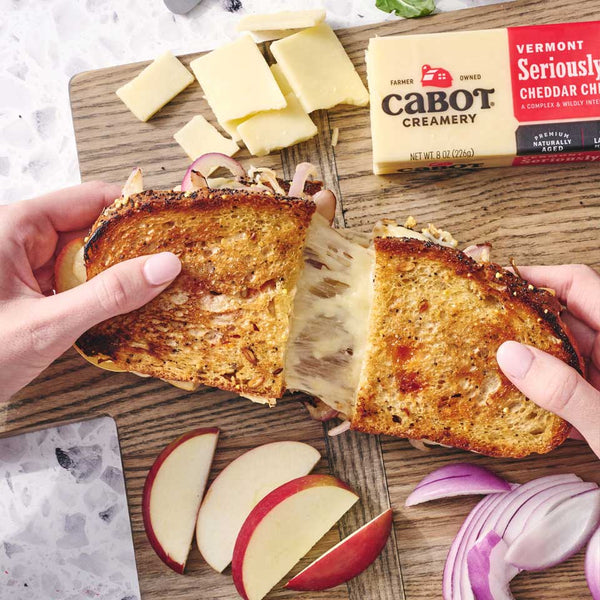 Grilled Cheese with Apple, Onion, and Pepper Jelly