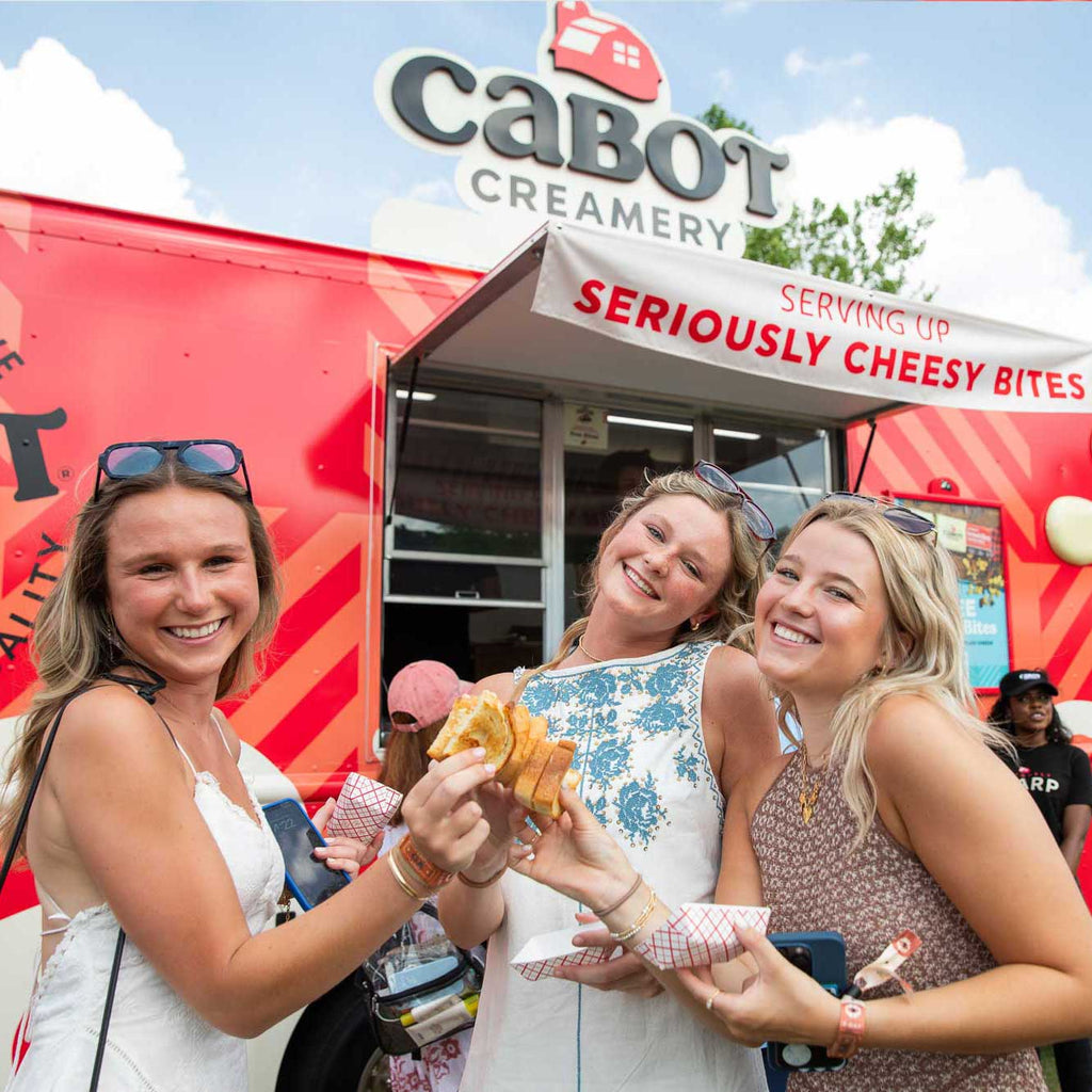 Women at a Cabot Cruiser event